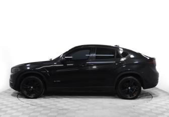 Подержанный автомобиль BMW X6 2016 года (8 фото)