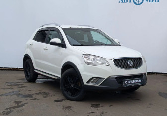 Подержанный автомобиль SsangYong Actyon 2011 года (3 фото)