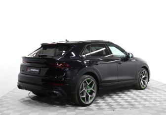 Подержанный автомобиль Audi SQ8 2019 года (5 фото)