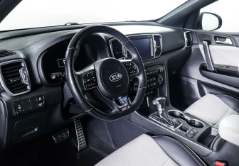 Подержанный автомобиль Kia Sportage 2017 года (11 фото)