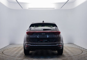 Подержанный автомобиль Kia Sportage 2018 года (6 фото)