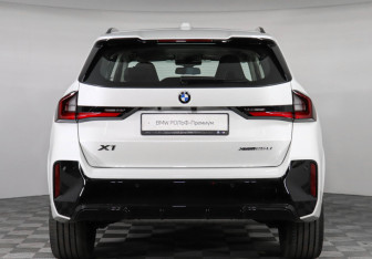 Новый BMW X1 2026 (4 фото)