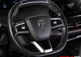 Подержанный автомобиль Changan UNI-K 2023 года (14 фото)