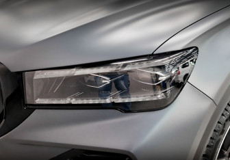 Подержанный автомобиль Geely Monjaro 2024 года (17 фото)