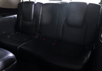 Подержанный автомобиль Infiniti QX80 2014 года (11 фото)