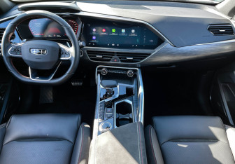 Подержанный автомобиль Geely Tugella 2023 года (12 фото)