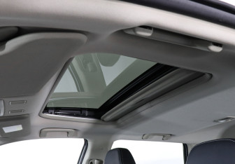 Подержанный автомобиль Mitsubishi Outlander 2022 года (13 фото)