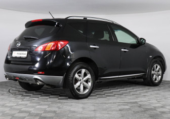 Подержанный автомобиль Nissan Murano Suv 2011 года (3 фото)