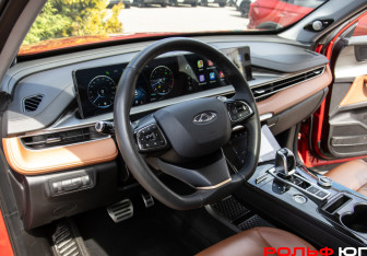 Подержанный автомобиль Chery Tiggo 8 Pro Max 2022 года (17 фото)