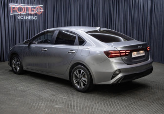 Подержанный автомобиль Kia K3 Sedan 2021 года (7 фото)