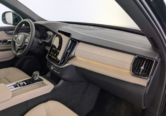 Новый Volvo XC90 2025 (9 фото)