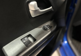 Подержанный автомобиль Kia Rio Sedan 2013 года (6 фото)