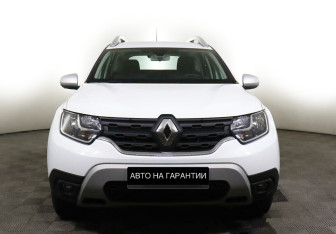 Подержанный автомобиль Renault Duster 2022 года (2 фото)