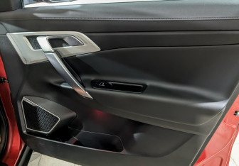 Подержанный автомобиль Geely Atlas 2020 года (25 фото)