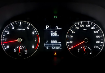 Подержанный автомобиль Kia Rio Hatchback 2021 года (13 фото)