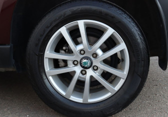 Подержанный автомобиль Skoda Yeti 2012 года (9 фото)