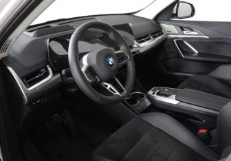 Новый BMW X1 2025 (12 фото)