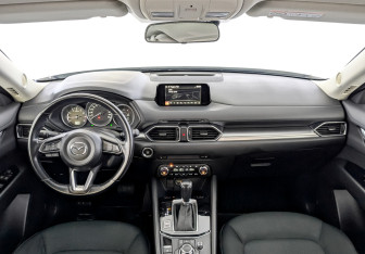 Подержанный автомобиль Mazda CX-5 2017 года (15 фото)