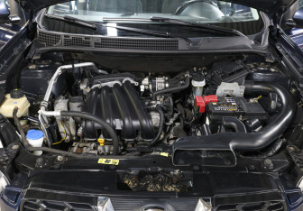 Подержанный автомобиль Nissan Qashqai 2012 года (9 фото)