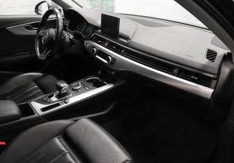 Подержанный автомобиль Audi A4 Sedan 2016 года (8 фото)