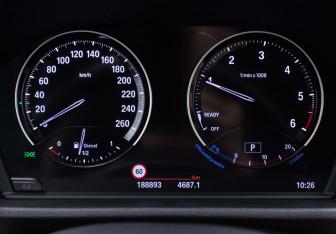 Подержанный автомобиль BMW X1 2019 года (12 фото)