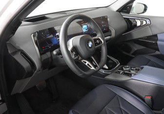 Подержанный автомобиль BMW X3 2025 года (11 фото)