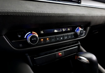 Подержанный автомобиль Mazda 6 Sedan 2023 года (27 фото)