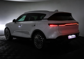 Подержанный автомобиль Voyah Free 2022 года (32 фото)