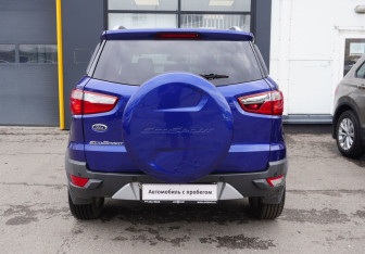 Подержанный автомобиль Ford EcoSport 2015 года (6 фото)