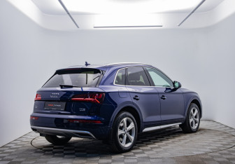 Подержанный автомобиль Audi Q5 2017 года (5 фото)