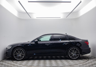 Подержанный автомобиль Audi A6 Sedan 2018 года (8 фото)