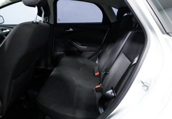 Подержанный автомобиль Ford Focus Sedan 2016 года (12 фото)