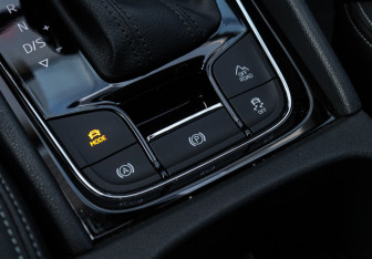 Подержанный автомобиль Skoda Karoq 2021 года (20 фото)