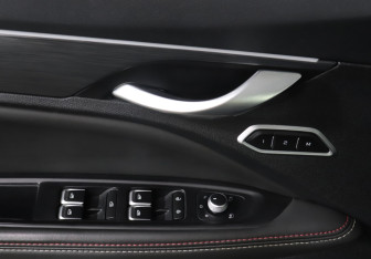 Подержанный автомобиль Geely Tugella 2021 года (19 фото)