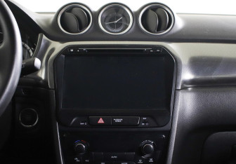 Подержанный автомобиль Suzuki Vitara 2019 года (8 фото)