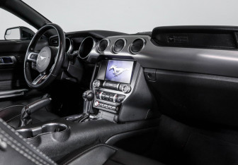 Подержанный автомобиль Ford Mustang Coupe 2020 года (9 фото)