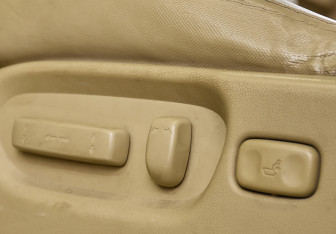 Подержанный автомобиль Honda CR-V 2008 года (12 фото)