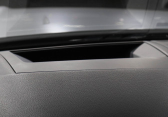 Подержанный автомобиль Volkswagen Touareg 2022 года (14 фото)