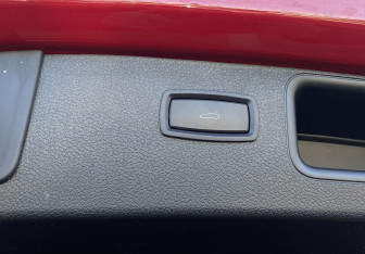 Подержанный автомобиль Porsche Macan 2021 года (11 фото)