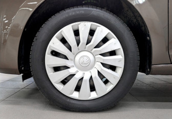 Подержанный автомобиль Skoda Rapid Liftback 2022 года (19 фото)