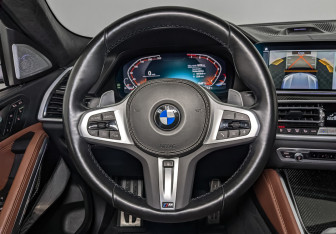 Подержанный автомобиль BMW X6 2023 года (22 фото)