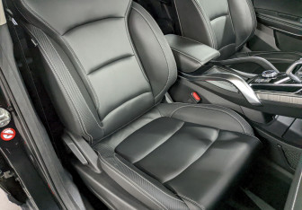 Подержанный автомобиль Geely Atlas Pro 2023 года (22 фото)