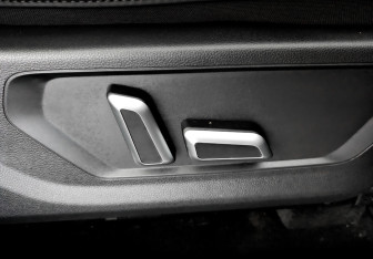 Подержанный автомобиль Haval H3 2024 года (24 фото)