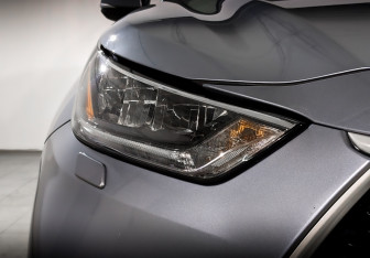 Подержанный автомобиль Toyota Highlander 2021 года (16 фото)