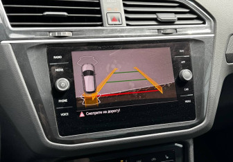 Подержанный автомобиль Volkswagen Tiguan 2021 года (12 фото)