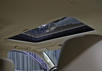 Подержанный автомобиль Lexus LX 2015 года (18 фото)