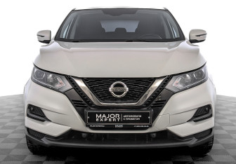 Подержанный автомобиль Nissan Qashqai 2021 года (2 фото)