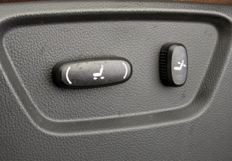 Подержанный автомобиль Opel Antara 2014 года (20 фото)