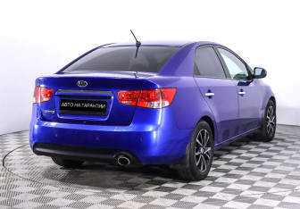 Подержанный автомобиль Kia Cerato Sedan 2012 года (5 фото)