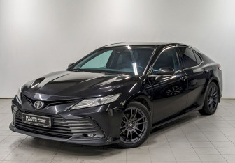 Подержанный автомобиль Toyota Camry Sedan 2021 года (1 фото)